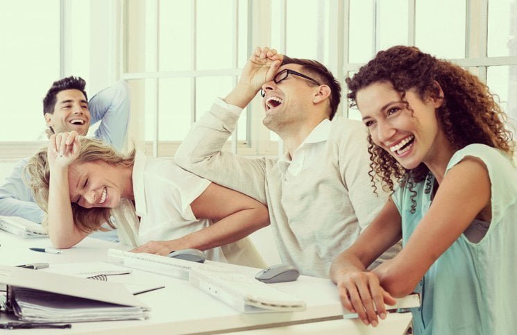 Les bienfaits de l’humour au travail!